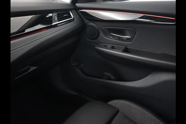 BMW 2 Serie Gran Tourer 218i High Executive 7-persoons | Sport Line | Head-Up | Trekhaak | Sportstoelen | Full LED | Navigatie | Climate control | Parkeerhulp | Cruise control