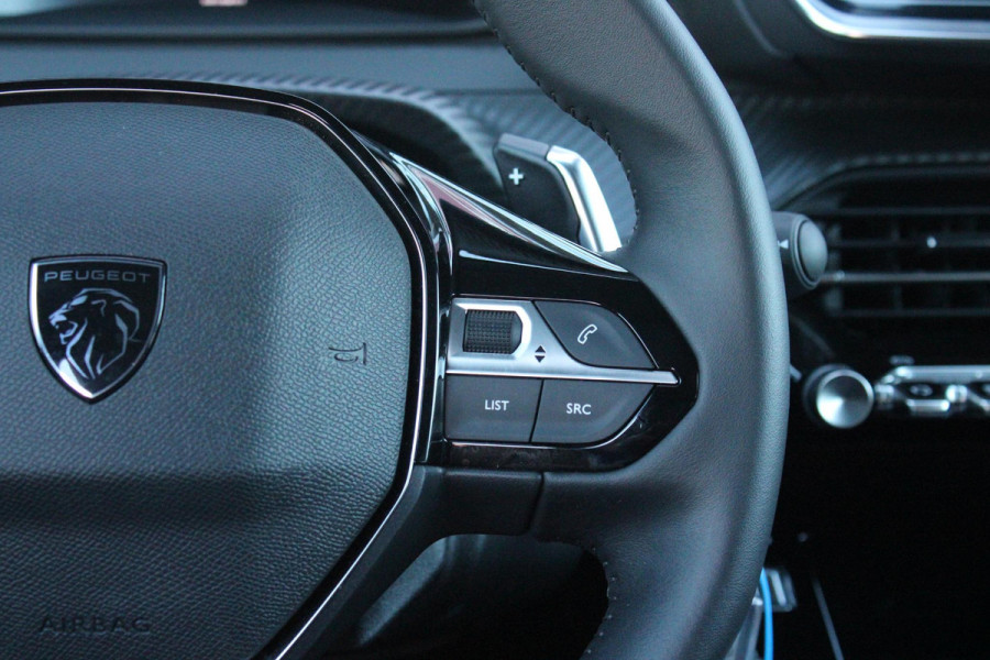 Peugeot 208 Hybrid 110PK e-DCS6 ALLURE | NAVIGATIE | DRAADLOZE APPLE CARPLAY/ANDROID AUTO | DAB+ RADIO | CLIMATE CONTROL | ADAPTIVE CRUISE CONTROL | VERKEERSBORDEN HERKENNING | ACHTERUITRIJ CAMERA | LICHTMETALEN VELGEN 16" |