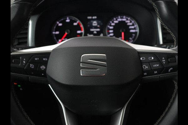 Seat Ateca 2.0 TDI Style Intens | Carplay | Camera | Navigatie | Full LED | Park Assist | Cruise control | Climate control | Getint glas