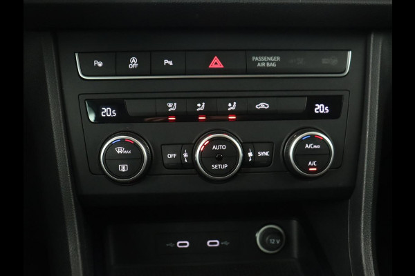 Seat Ateca 2.0 TDI Style Intens | Carplay | Camera | Navigatie | Full LED | Park Assist | Cruise control | Climate control | Getint glas