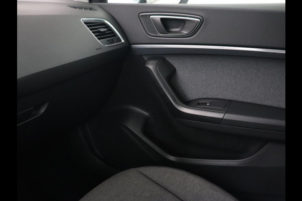 Seat Ateca 2.0 TDI Style Intens | Carplay | Camera | Navigatie | Full LED | Park Assist | Cruise control | Climate control | Getint glas