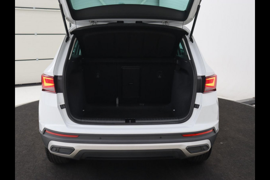 Seat Ateca 2.0 TDI Style Intens | Carplay | Camera | Navigatie | Full LED | Park Assist | Cruise control | Climate control | Getint glas