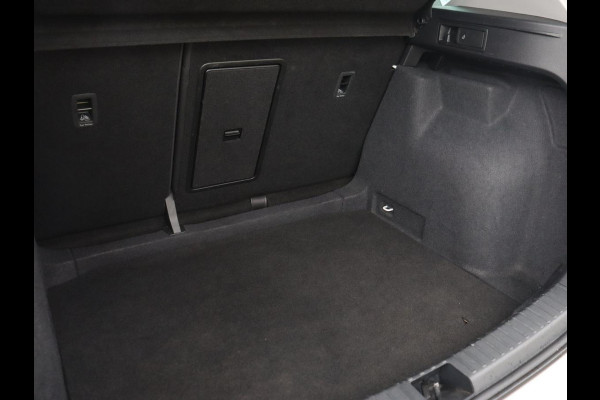 Seat Ateca 2.0 TDI Style Intens | Carplay | Camera | Navigatie | Full LED | Park Assist | Cruise control | Climate control | Getint glas