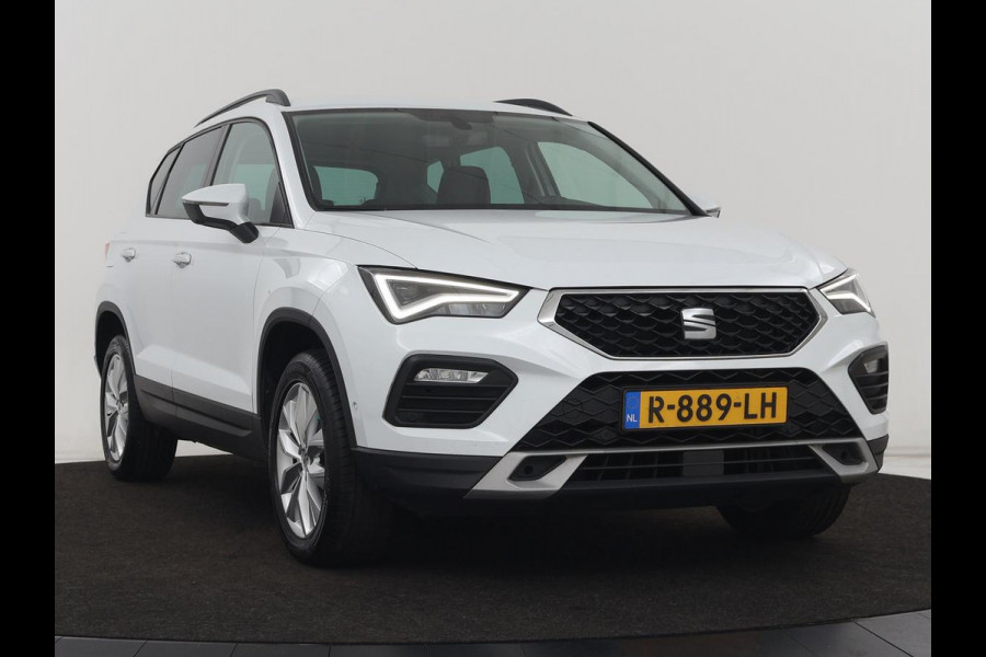 Seat Ateca 2.0 TDI Style Intens | Carplay | Camera | Navigatie | Full LED | Park Assist | Cruise control | Climate control | Getint glas