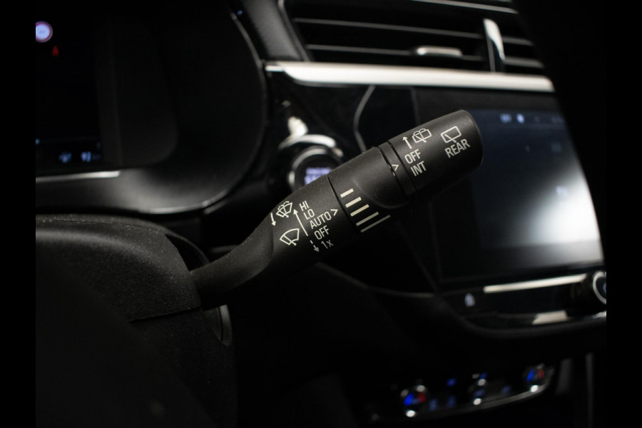 Opel CORSA-E Edition 50 kWh Sport (APPLE CARPLAY,NAVI,LED,SPORTSTOELEN,PDC,NIEUWE APK,NETTESTAAT)