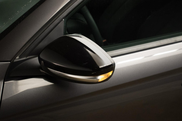 Opel CORSA-E Edition 50 kWh Sport (APPLE CARPLAY,NAVI,LED,SPORTSTOELEN,PDC,NIEUWE APK,NETTESTAAT)