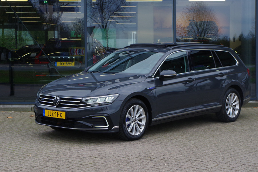 Volkswagen Passat Variant 1.4 TSI 218 PK PHEV GTE BNS, Trekhaak, Panoramadak, Winterpakket, Carplay