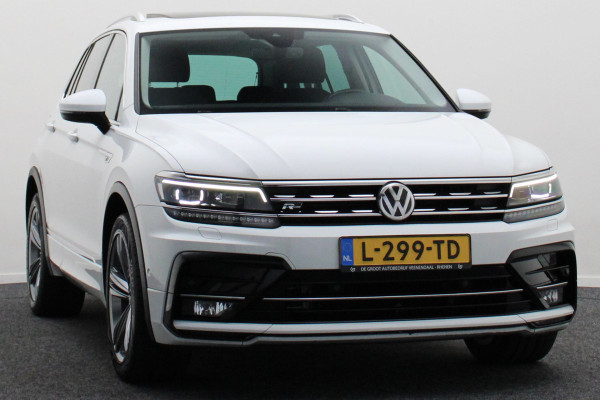 Volkswagen Tiguan 1.4 TSI ACT Comfortline Business R-Line Panoramadak, Virtual Cockpit, Camera, Apple Carplay, LED, 19"
