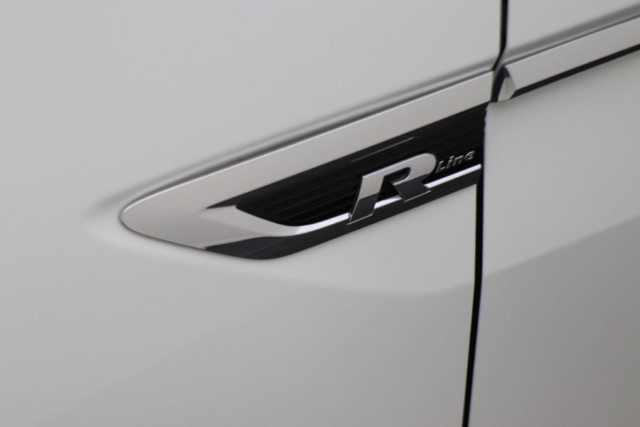 Volkswagen Tiguan 1.4 TSI ACT Comfortline Business R-Line Panoramadak, Virtual Cockpit, Camera, Apple Carplay, LED, 19"