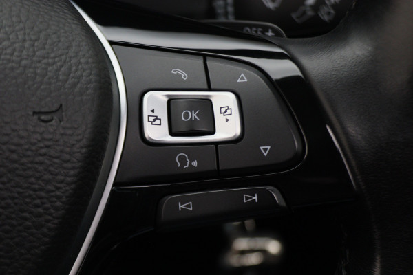 Volkswagen Tiguan 1.4 TSI ACT Comfortline Business R-Line Panoramadak, Virtual Cockpit, Camera, Apple Carplay, LED, 19"