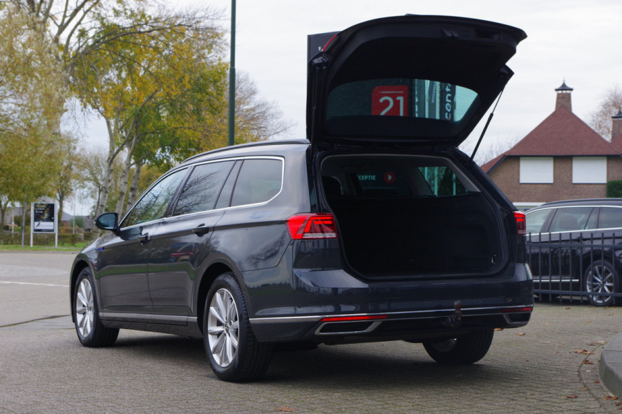 Volkswagen Passat Variant 1.4 TSI 218 PK PHEV GTE BNS, Trekhaak, Panoramadak, Winterpakket, Carplay
