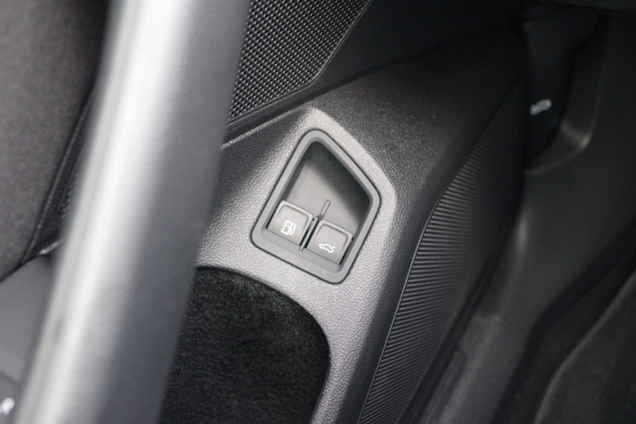 Volkswagen Passat Variant 1.4 TSI 218 PK PHEV GTE BNS, Trekhaak, Panoramadak, Winterpakket, Carplay