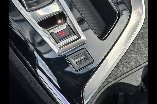 Peugeot 3008 1.6 e-THP GT Line / Pano / Leder / ACTIE