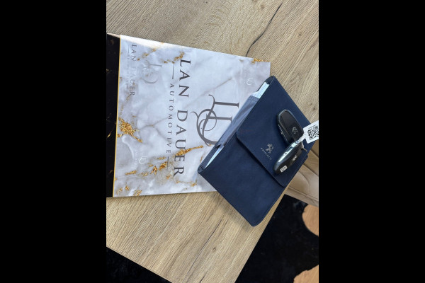 Peugeot 3008 1.6 e-THP GT Line / Pano / Leder / ACTIE