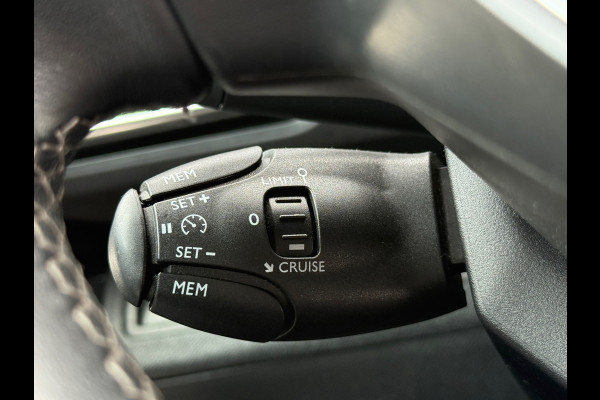 Peugeot 5008 1.2 Leder / Automaat / 7P / Lane Assist / ACTIE