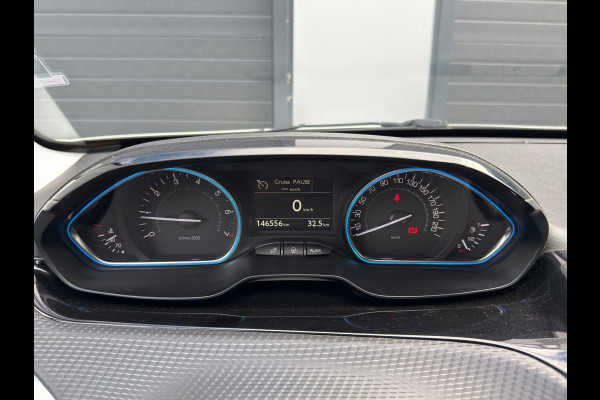 Peugeot 2008 1.2 Allure / Parelmoer / Navi / ACTIE !