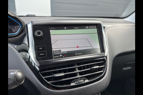 Peugeot 2008 1.2 Allure / Parelmoer / Navi / ACTIE !