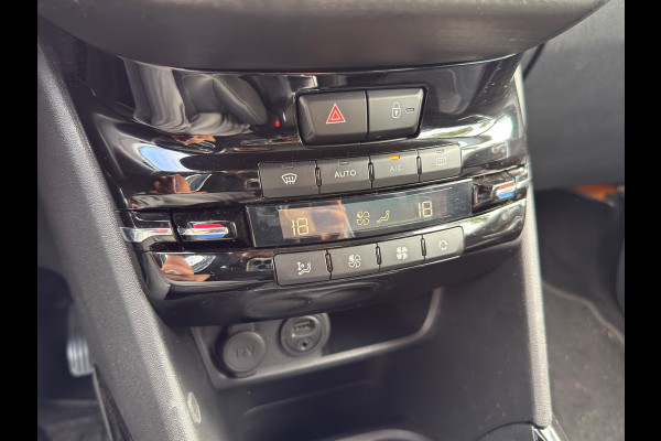 Peugeot 2008 1.2 Allure / Parelmoer / Navi / ACTIE !