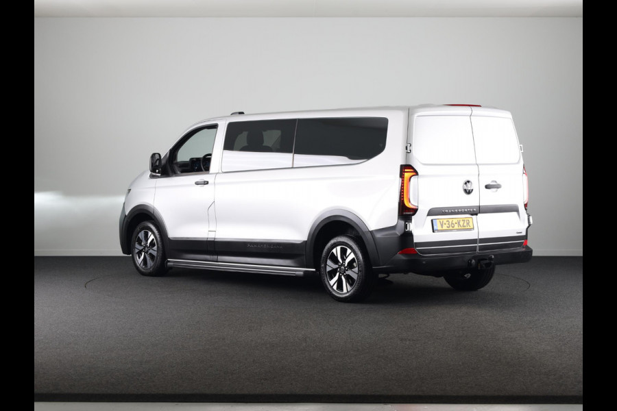 Volkswagen Transporter 2.0 TDI L2H1 30 4MOTION PanAmericana 170Pk Automaat DC Dubbele cabine | Verlangde garantie | Lederen bekleding | Trekhaak | Navigatie |