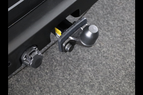 Volkswagen Transporter 2.0 TDI L2H1 30 4MOTION PanAmericana 170Pk Automaat DC Dubbele cabine | Verlangde garantie | Lederen bekleding | Trekhaak | Navigatie |