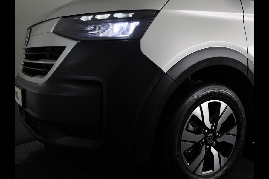 Volkswagen Transporter 2.0 TDI L2H1 30 4MOTION PanAmericana 170Pk Automaat DC Dubbele cabine | Verlangde garantie | Lederen bekleding | Trekhaak | Navigatie |