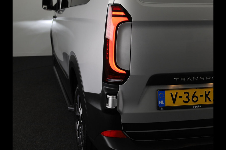 Volkswagen Transporter 2.0 TDI L2H1 30 4MOTION PanAmericana 170Pk Automaat DC Dubbele cabine | Verlangde garantie | Lederen bekleding | Trekhaak | Navigatie |