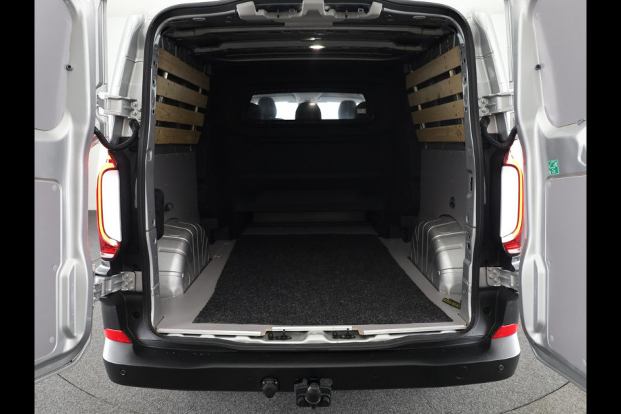 Volkswagen Transporter 2.0 TDI L2H1 30 4MOTION PanAmericana 170Pk Automaat DC Dubbele cabine | Verlangde garantie | Lederen bekleding | Trekhaak | Navigatie |