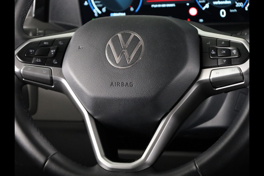 Volkswagen Transporter 2.0 TDI L2H1 30 4MOTION PanAmericana 170Pk Automaat DC Dubbele cabine | Verlangde garantie | Lederen bekleding | Trekhaak | Navigatie |