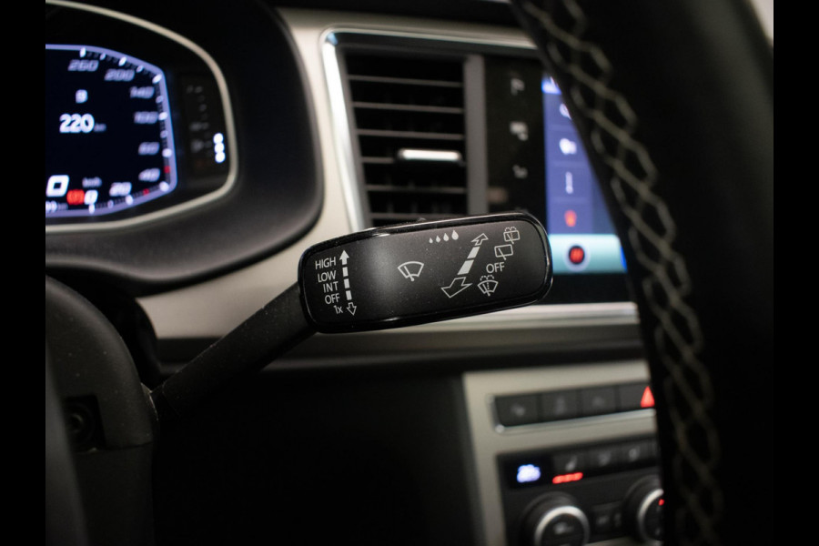 Seat Ateca 1.5 TSI Xperience Business Intense Sport (PANORAMADAK,APPLE CARPLAY,NAVI,CAMERA,DIGITALE COCKPIT,STOELVERWARMING,PDC)