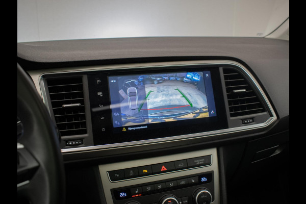 Seat Ateca 1.5 TSI Xperience Business Intense Sport (PANORAMADAK,APPLE CARPLAY,NAVI,CAMERA,DIGITALE COCKPIT,STOELVERWARMING,PDC)