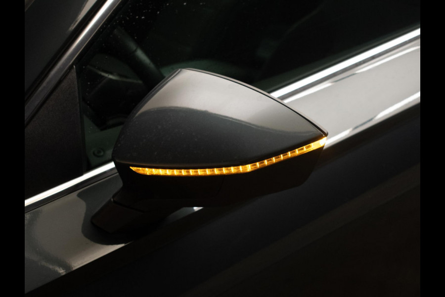 Seat Ateca 1.5 TSI Xperience Business Intense Sport (PANORAMADAK,APPLE CARPLAY,NAVI,CAMERA,DIGITALE COCKPIT,STOELVERWARMING,PDC)