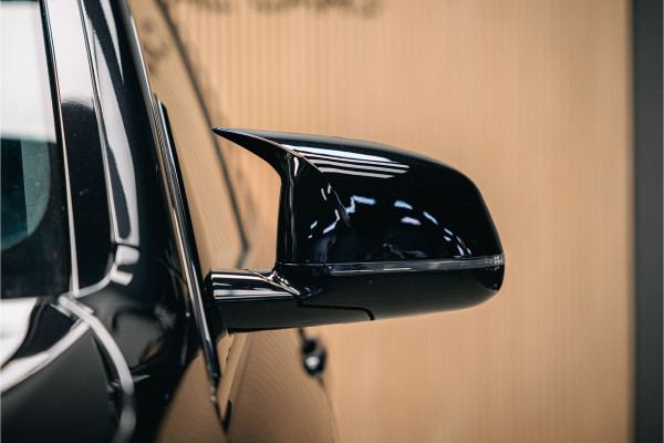 BMW X5 xDrive45e High Executive | Pano | Trekhaak | Luchtvering | M-Stoelen | Stoelverwarming |