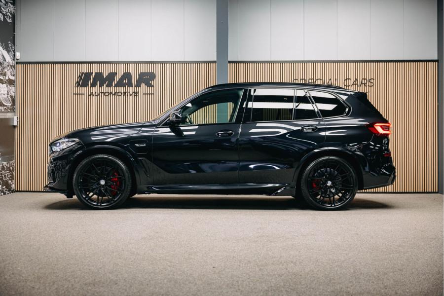 BMW X5 xDrive45e High Executive | Pano | Trekhaak | Luchtvering | M-Stoelen | Stoelverwarming |