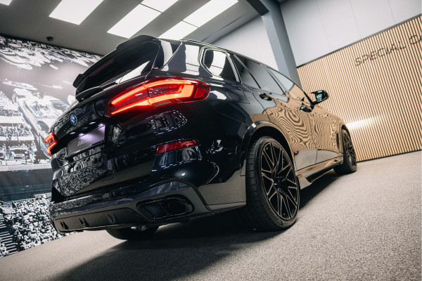 BMW X5 xDrive45e High Executive | Pano | Trekhaak | Luchtvering | M-Stoelen | Stoelverwarming |