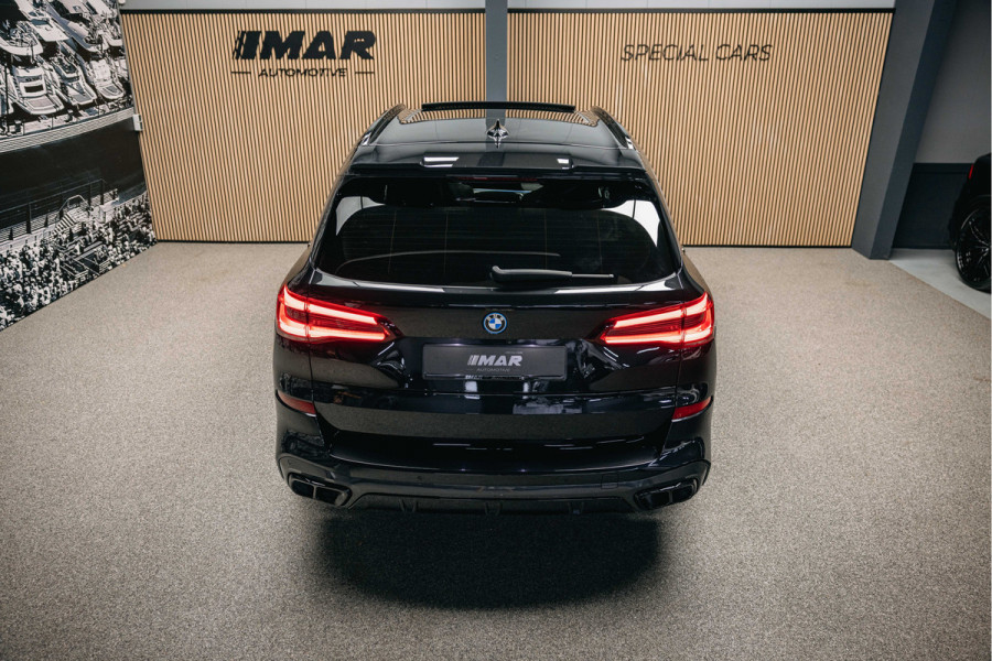 BMW X5 xDrive45e High Executive | Pano | Trekhaak | Luchtvering | M-Stoelen | Stoelverwarming |