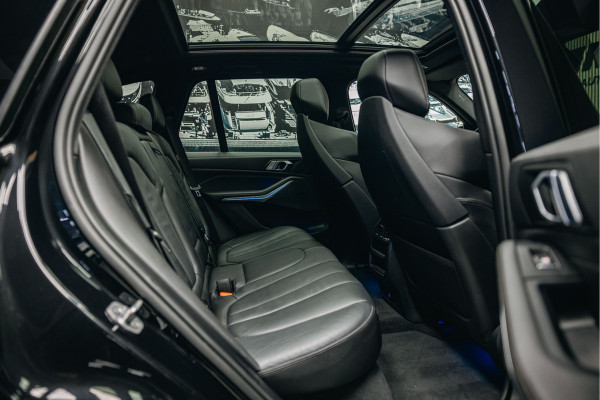 BMW X5 xDrive45e High Executive | Pano | Trekhaak | Luchtvering | M-Stoelen | Stoelverwarming |