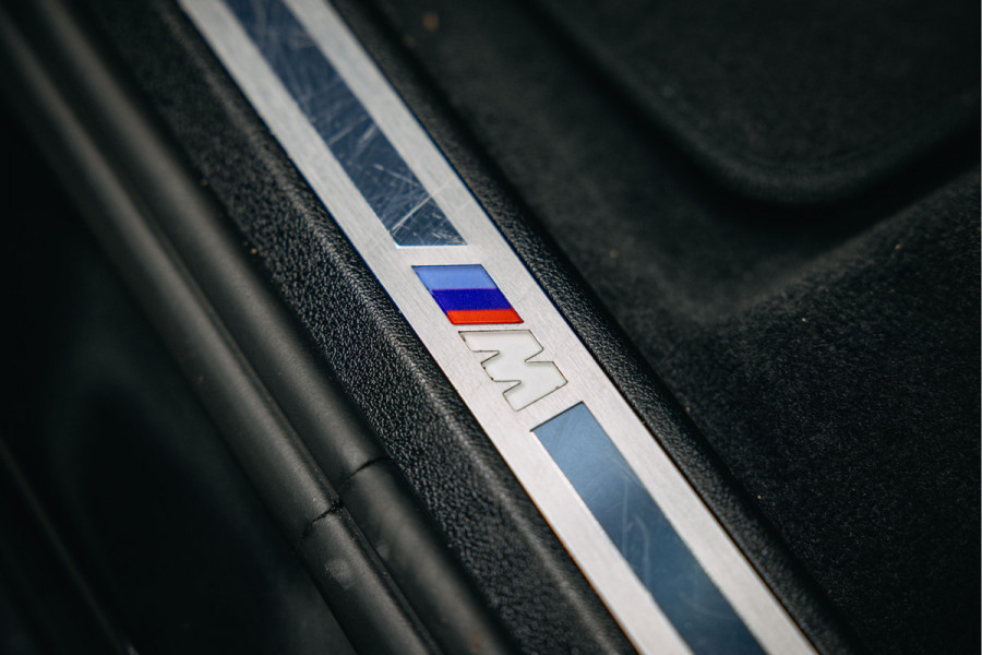 BMW X5 xDrive45e High Executive | Pano | Trekhaak | Luchtvering | M-Stoelen | Stoelverwarming |