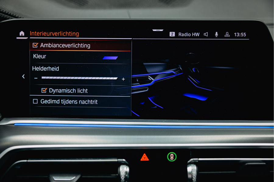 BMW X5 xDrive45e High Executive | Pano | Trekhaak | Luchtvering | M-Stoelen | Stoelverwarming |