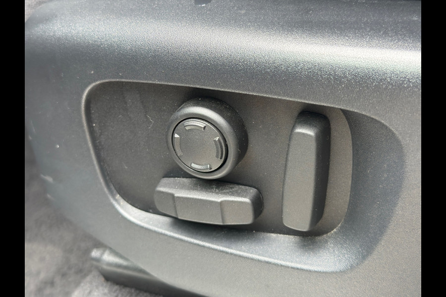 Land Rover Range Rover Sport P400e Autobiography Dynamic / BTW / Luchtvering / 360 Camera / Schuifdak / Black / ACTIE !