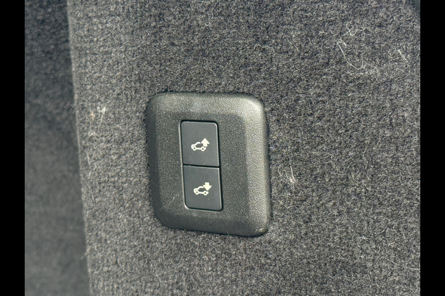 Land Rover Range Rover Sport P400e Autobiography Dynamic / BTW / Luchtvering / 360 Camera / Schuifdak / Black / ACTIE !