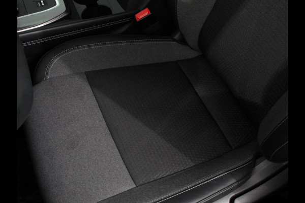 Nissan QASHQAI 1.3 MHEV Automaat N-Connecta | Navigatie | Climate Control | Sfeerverlichting | Camera 360 | Led | Dab | Verwarmde voorstoelen | Adaptive Cruise Control | Digitale Cockpit | Lichtmetalen Velgen