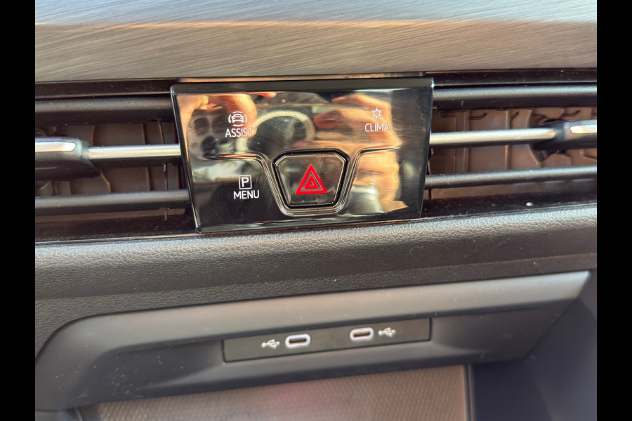 Volkswagen Golf 1.5 TSI Style / Nardo Grey / ACTIE !