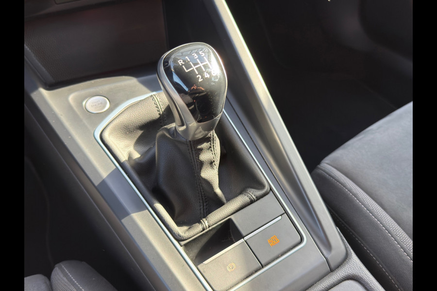 Volkswagen Golf 1.5 TSI Style / Nardo Grey / ACTIE !