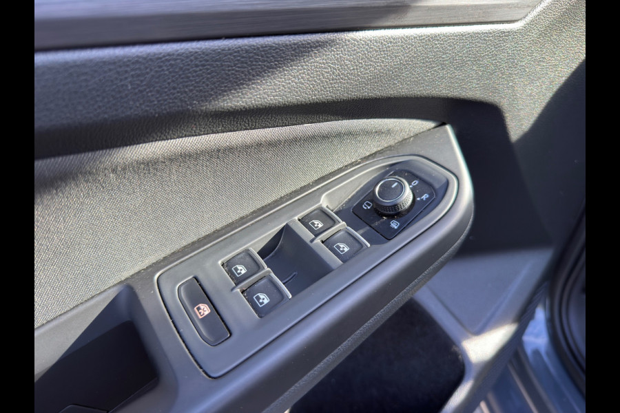 Volkswagen Golf 1.5 TSI Style / Nardo Grey / ACTIE !