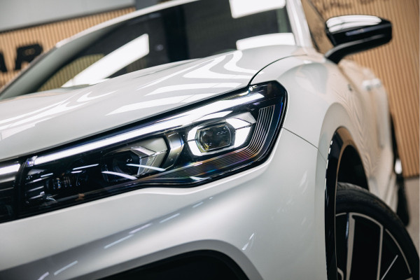 Volkswagen Tiguan 1.5 eTSI R-Line Business | Harman/Kardon | BTW | Pano | Stoelmassage | Trekhaak |