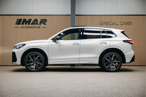 Volkswagen Tiguan 1.5 eTSI R-Line Business | Harman/Kardon | BTW | Pano | Stoelmassage | Trekhaak |