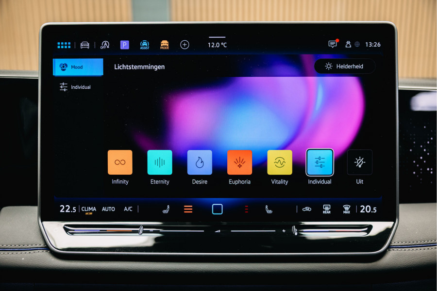 Volkswagen Tiguan 1.5 eTSI R-Line Business | Harman/Kardon | BTW | Pano | Stoelmassage | Trekhaak |