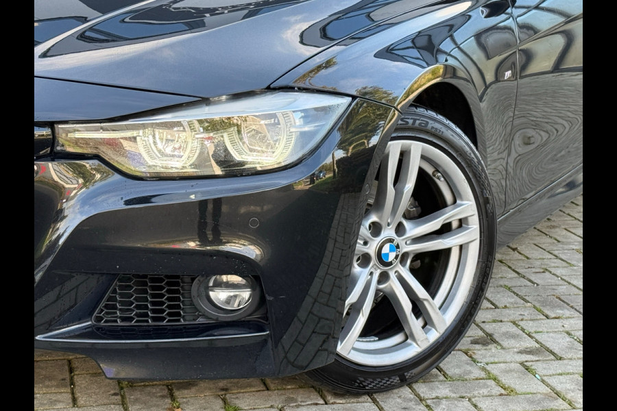 BMW 3 Serie Touring 318i M Sport| Schuifdak / Carplay / ACTIE