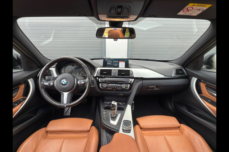BMW 3 Serie Touring 318i M Sport| Schuifdak / Carplay / ACTIE