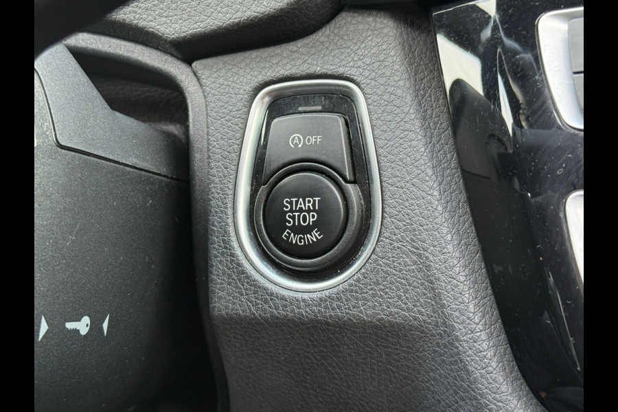 BMW 3 Serie Touring 318i M Sport| Schuifdak / Carplay / ACTIE